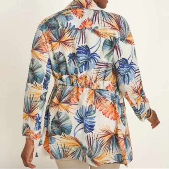 Chico’s Tropical Palm Print Linen Utility Top Womans 1P Medium 8P Tan 3/4 Sleeve - Picture 7 of 15